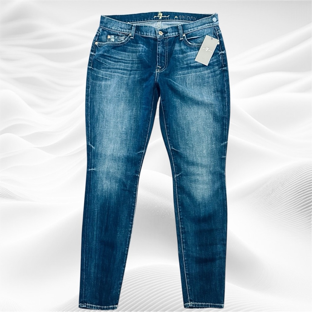 7 for All‎ Mankind Denim The Skinny Size 32X32 Distressed Lower rise $180